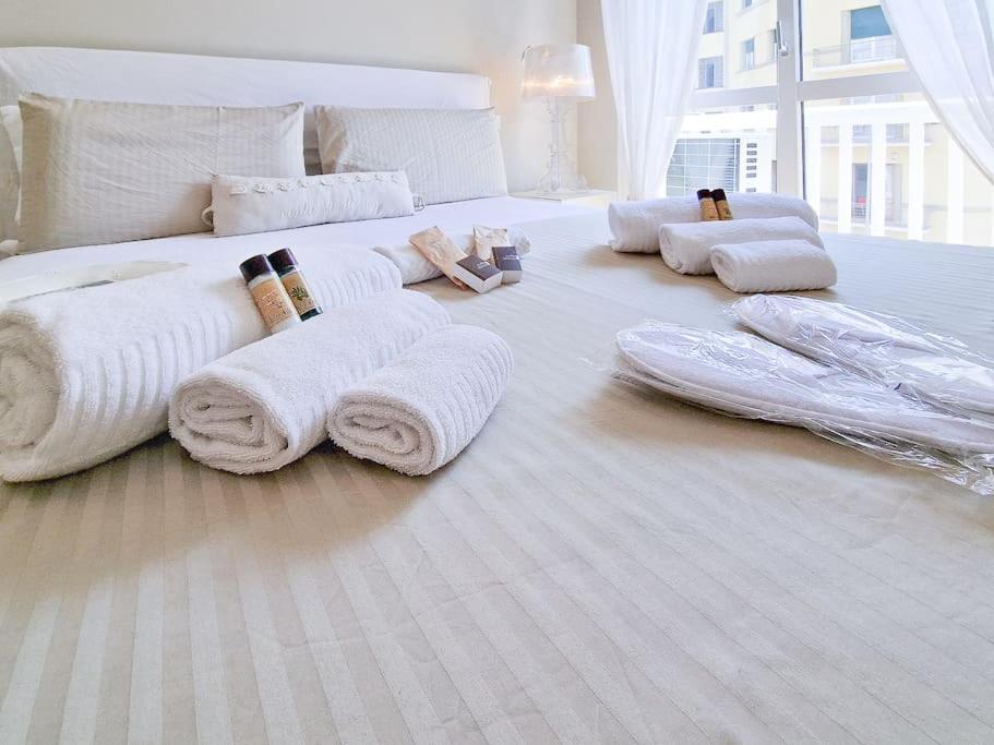 Charme On The River - City Center Apartment Verona Exterior photo